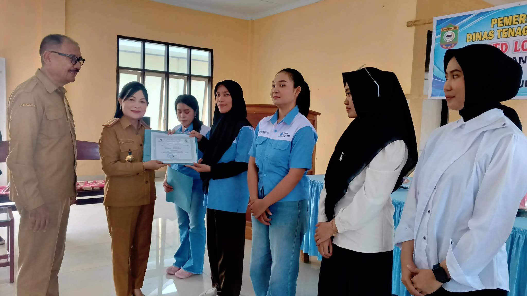 Sekda Poso Tutup Pelatihan Vokasi Batch 4, Batch 5 Resmi Dimulai